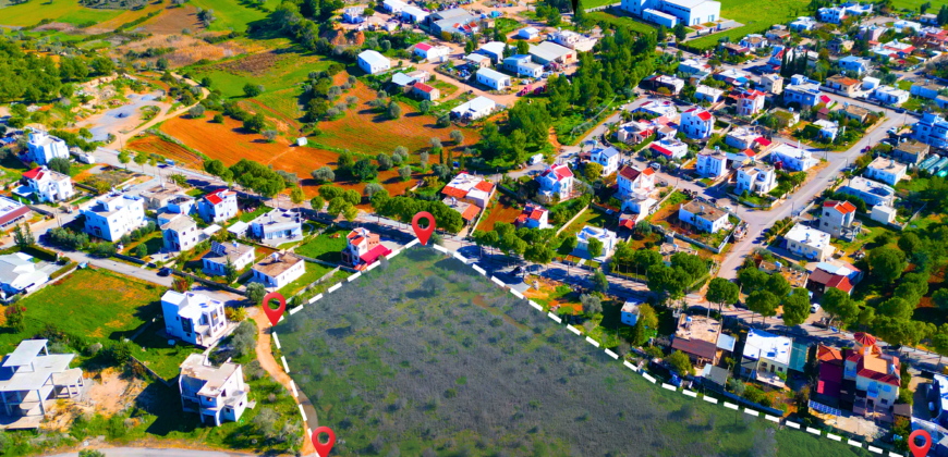 LAND FOR SALE IN ISKELE-MEHMETÇİK, TOTAL 8,362 SQM (6 DÖNÜM 1 EVLEK), ZONED AND WITH TURKISH TITLE DEED