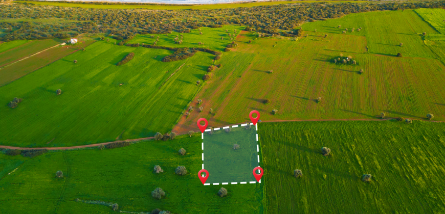 İSKELE-KUMYALI’DA TOPLAM 3.696 METRE KARE (2 DÖNÜM 3 EVLEK) DENİZ MANZARALI SATILIK ARAZİ